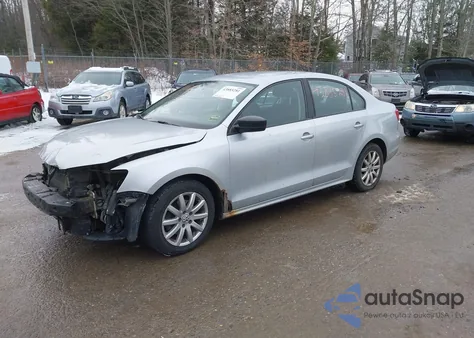 2015 Volkswagen Jetta 1.8T Se z USA, uszkodzony, nr VIN 3VWD17AJXFM271472